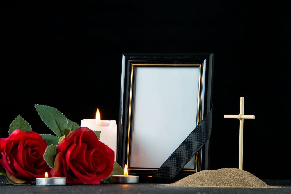 What’s the Difference Between a Death Notice and an Obituary?